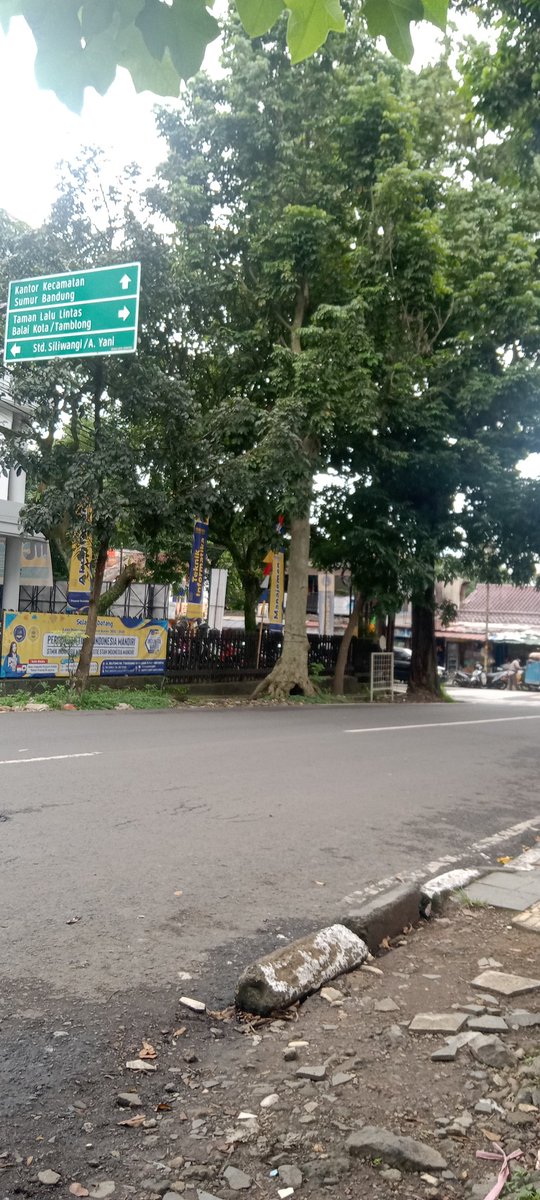 09:35 Lalin Perempatan Banda - Belitung Lancar, Cuaca mendung. <a href="/PRFMnews/">Radio PRFM</a>