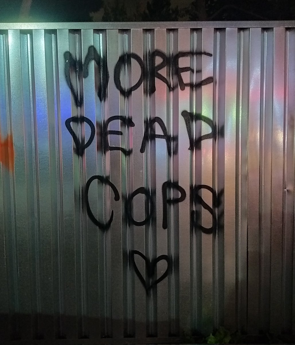 oaxnotes's tweet image. Without downloading any pics, what’s your energy going into 2023?