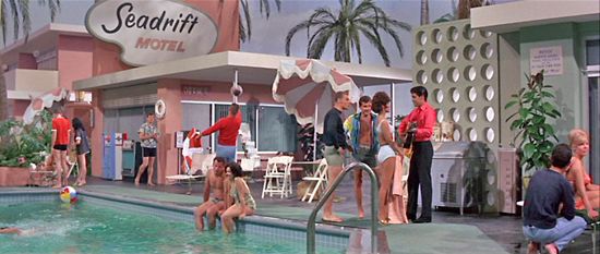 Hyperbolium's tweet photo. @_katiestebbins_ Girl Happy (1965) https://t.co/ImMEMqoRbx