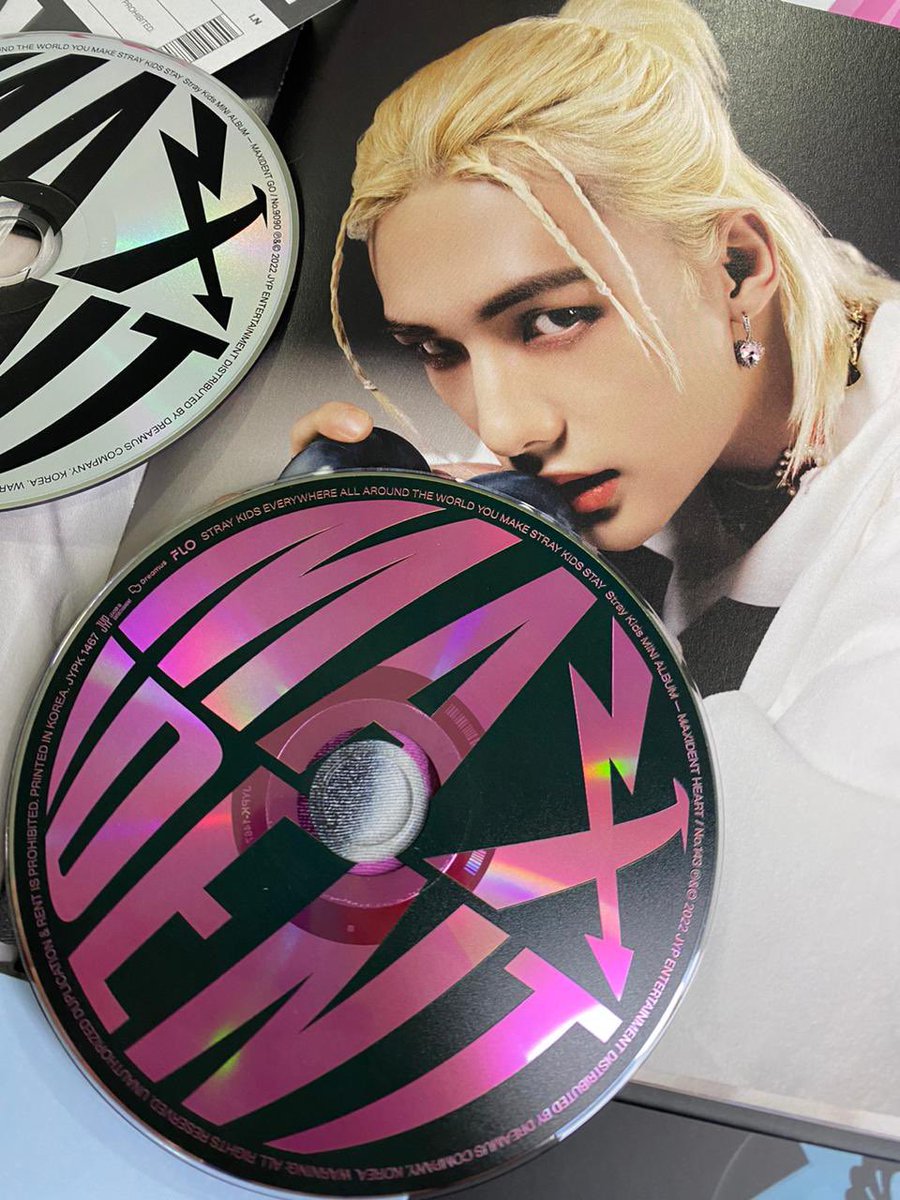 Ieeminno's tweet photo. 💿💗 https://t.co/peIiFJCyhT