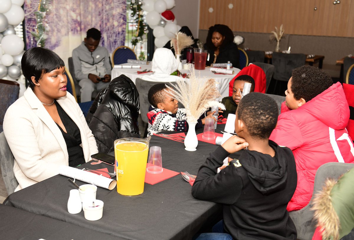 knowafrica2's tweet photo. KnowAfrica Christmas  Dinner!
Thanks to #manchestercitycouncil 
@MCRActive #HAF2022 https://t.co/TpTUIjUUQ4