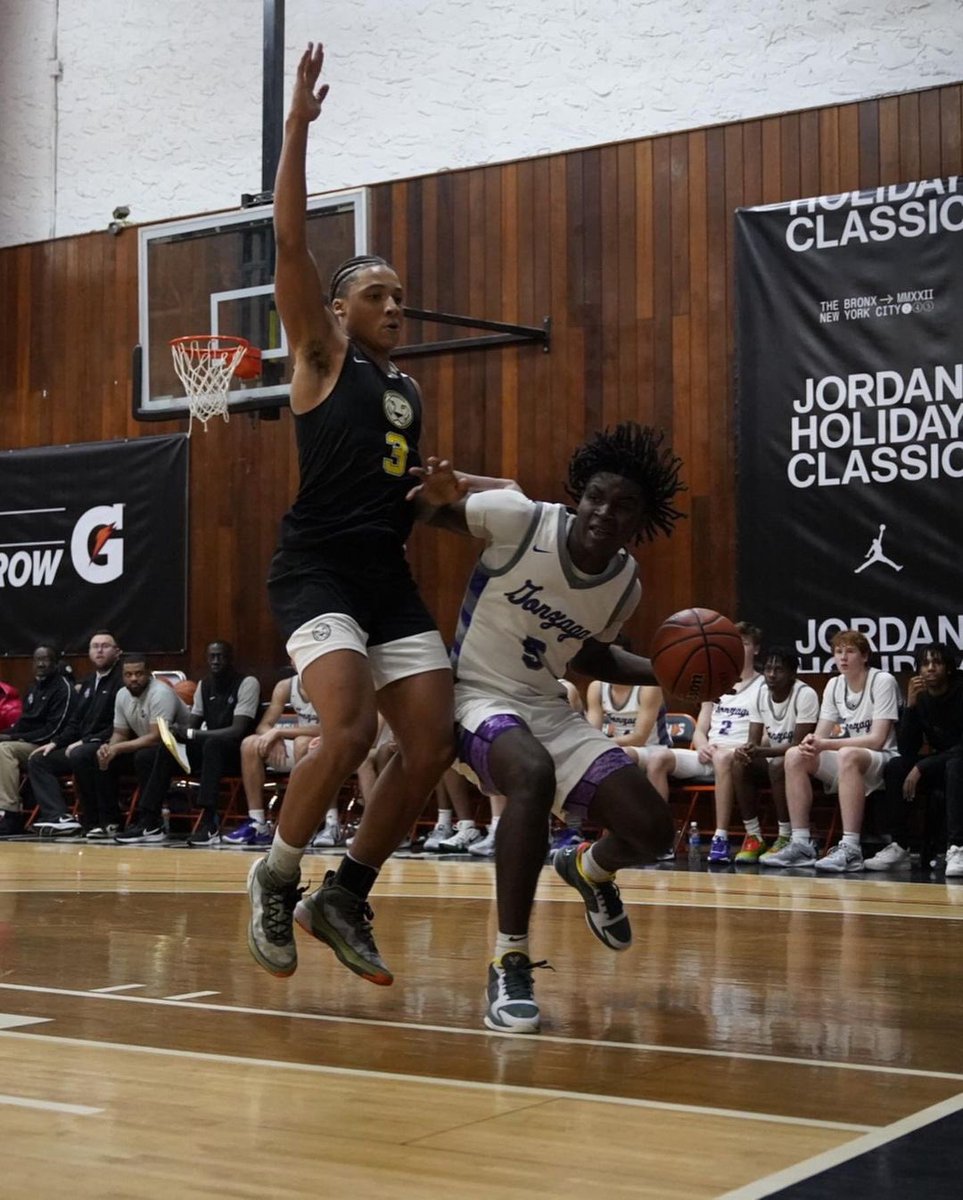 Tony McNiff (@tonymcniff2) on Twitter photo Jordan Holiday Classic Day 2 Standouts🎄
‘25 Nyk Lewis
‘23 Ryan Sabol 
‘23 Mackenzie Mgbako (Duke)
‘23 Ja’Kobe Walter (Baylor)
‘23 Corey Chest Jr (LSU)
‘23 Cade Phillips (Tennessee)
‘23 Armoni Zeigler (St. Peter’s)
‘23 Jahmere Tripp (Fordham)
Live Blog: madehoops.com/news_article/s… Jordan Holiday Classic Day 2 Standouts🎄
‘25 Nyk Lewis
‘23 Ryan Sabol 
‘23 Mackenzie Mgbako (Duke)
‘23 Ja’Kobe Walter (Baylor)
‘23 Corey Chest Jr (LSU)
‘23 Cade Phillips (Tennessee)
‘23 Armoni Zeigler (St. Peter’s)
‘23 Jahmere Tripp (Fordham)
Live Blog: madehoops.com/news_article/s…