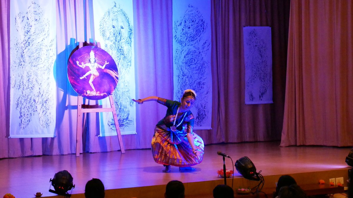 AurovilleMedia's tweet image. Marghazhi Vaibhavam festival in Auroville, Devotional month of Marghazhi
Dance performance by Neeta Sura at Unity Pavilion
#auroville #aurovillefoundation #unitypavilion