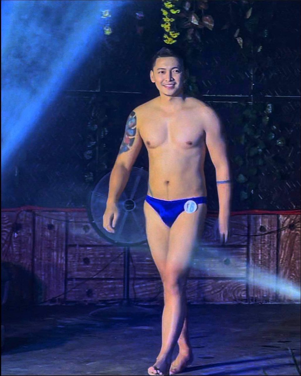 Richard120889's tweet photo. Hello #pageant #pogay https://t.co/Pa8su2PcAk