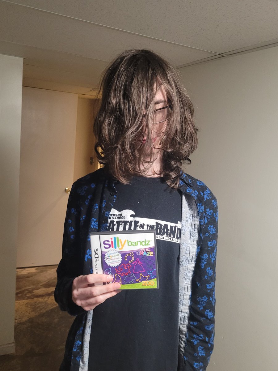 SunKingz's tweet photo. @ScottTheWoz sillybandz just didn't live up to the expectation https://t.co/6heHUtP72N