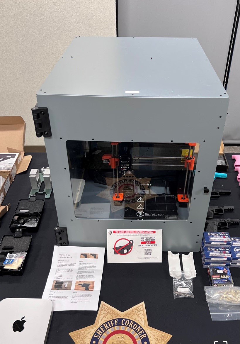 sbcountysheriff's tweet photo. #OperationConsequences Through the ongoing efforts of Operation Consequences investigators served a search warrant in Fontana, recovering multiple firearms, and a 3D printer used to create parts for the manufacturing of ghost guns. https://t.co/VD0dKMESIq
