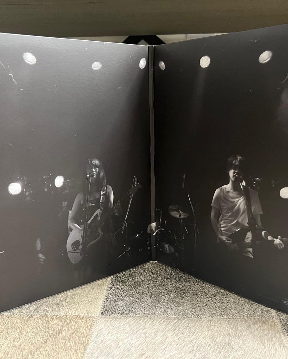 disappearingrec's tweet photo. Gatefold jacket on Dive’s ‘White Shore, White Sky’ vinyl record. Available now- link in bio. #japan #shoegaze #vinyl #photography #concert #band #monochrome #photo #live #guitar https://t.co/4k9oRBPSm6
