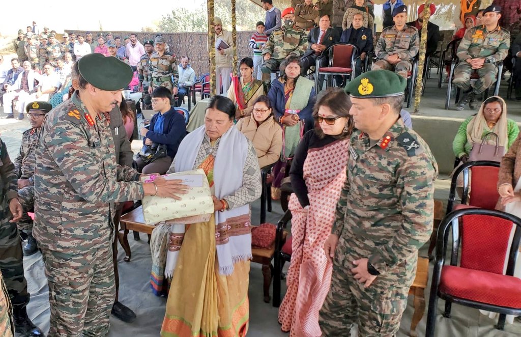 SWComd_IA's tweet photo. 51st #NagiDay commemorated the victory at Nagi dunes on 28 Dec 1971.Homage was paid to gallant soldiers.
Veer Naris, NOKs, and War Veterans were felicitated by GOC #ChetakCorps. Civil administration &amp; locals attended the ceremony.
#SaptaShaktiCommand 
@LestWeForgetIN
@adgpi https://t.co/LyOCoaVaKj