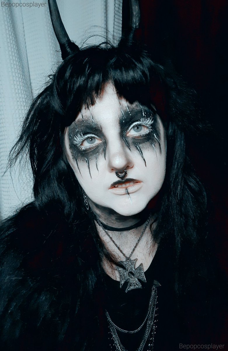 bepopcosplayer's tweet photo. Today's final look 🖤💀🖤 https://t.co/EkXUclIy0Z