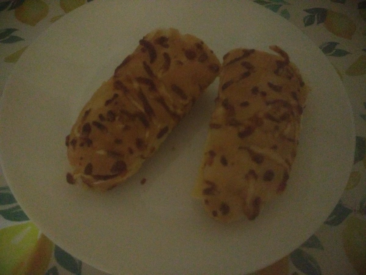 apetukhova's tweet photo. Day 309. Air raid siren wished me good morning as I was making #breakfast. Chop-chop, start your day already! While you have the lights on. #FoodAndSoul #FoodAndDays 

Days of winter: 93. 

P.S. Thank you, #AFU. https://t.co/Z3hTRZBNtF