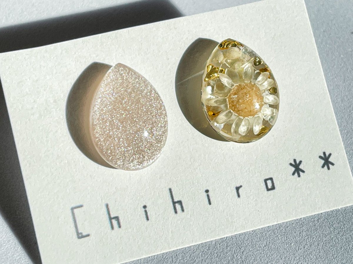 craft38_c's tweet photo. 試行錯誤して作ってます✨️

 #レジン  #レジンアクセサリー
 #レジン好きな方と繋がりたい https://t.co/FgufRk8www