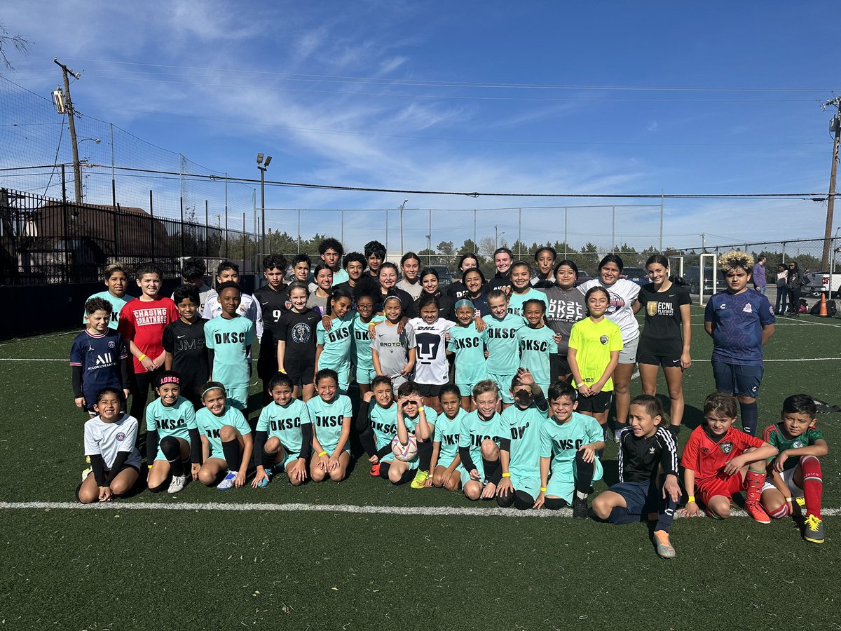 JMS (@jmsoccer2911) on Twitter photo Grateful for these former players who are giving back to the next generation. Todays JMS pickup games were 🔥. <a href="/jordanmaartinez/">jordan martinez</a> @klynnemasseyy <a href="/sammez10/">Samantha Meza</a> <a href="/destinyramirezz/">Destiny 🥰</a> Grateful for these former players who are giving back to the next generation. Todays JMS pickup games were 🔥. <a href="/jordanmaartinez/">jordan martinez</a> @klynnemasseyy <a href="/sammez10/">Samantha Meza</a> <a href="/destinyramirezz/">Destiny 🥰</a>