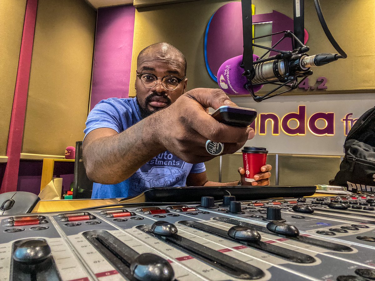 MackRapapali's tweet photo. Place your order via your frequency !
07:00-10:00AM @jacarandafm
#holidaybreakfast
#HalloDaar! https://t.co/YpLCvmkm9P