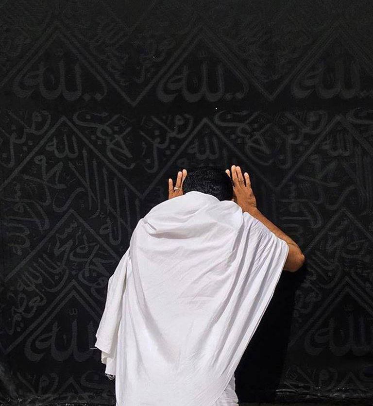 Abdiaziz_M_Omar's tweet photo. My biggest dream is to touch Ka'bah one day. In’sha’Allah 🕋 😰🤲 https://t.co/UWT5eUOmZ8