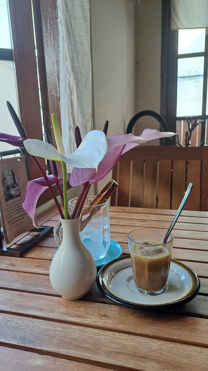 LeAnton8's tweet photo. Morning coffee helps me find myself again https://t.co/yByodX666P