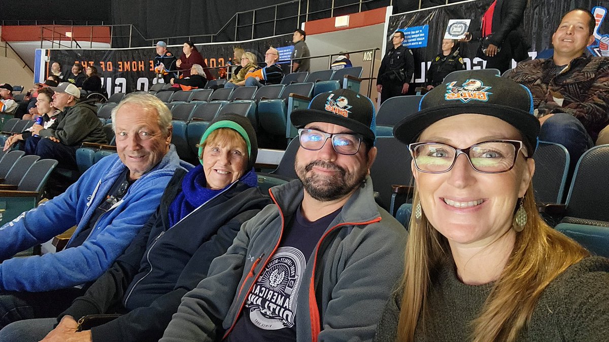 JulieSCSD's tweet photo. #GullsLive https://t.co/bcGq3XpPIF