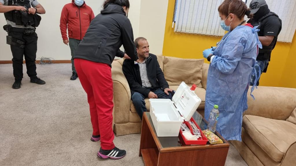 LuisFerCamachoV's tweet photo. Hoy fui secuestrado por la justicia del MAS. Mi única culpa es haber defendido la democracia y junto a todo un pueblo unido haber frenado el fraude. https://t.co/EnvgQ9mwEO