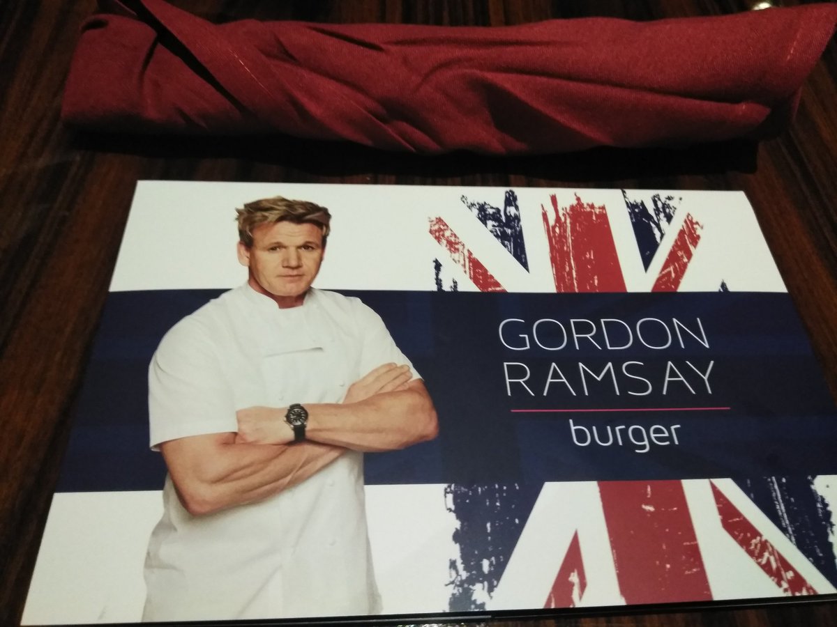 I went to Gordon Ramsay Burger with friends! They had the BEST ketchup LEMME TELL YA! https://t.co/ZuWjUDvBEq
