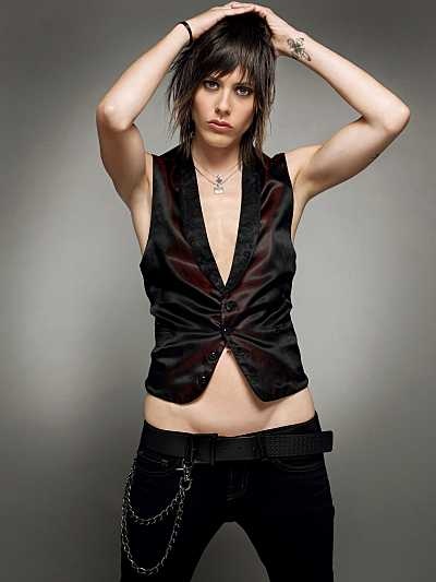 Happy Birthday to Katherine Moennig       
