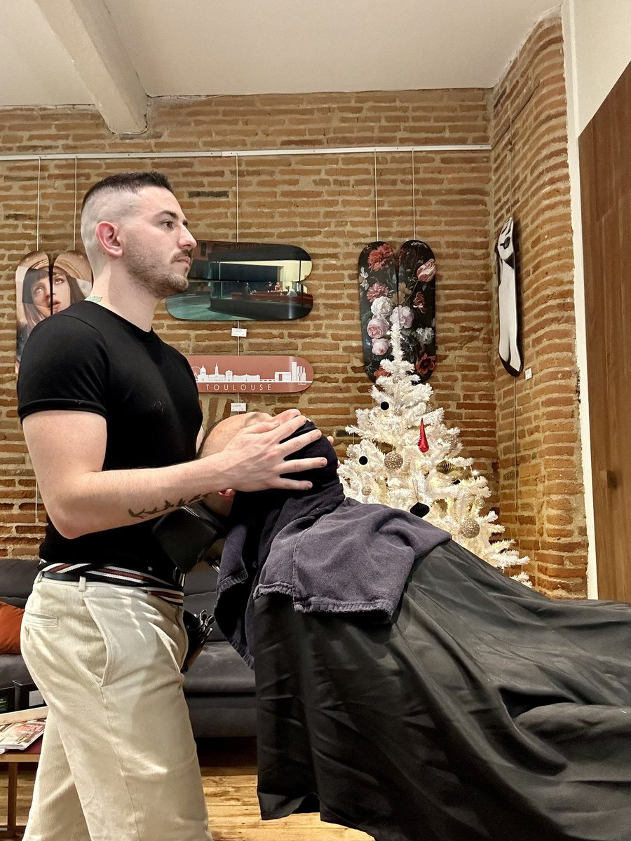 Plus qu’un métier une passion ❤️‍🔥 #barbier #coiffeur #gay