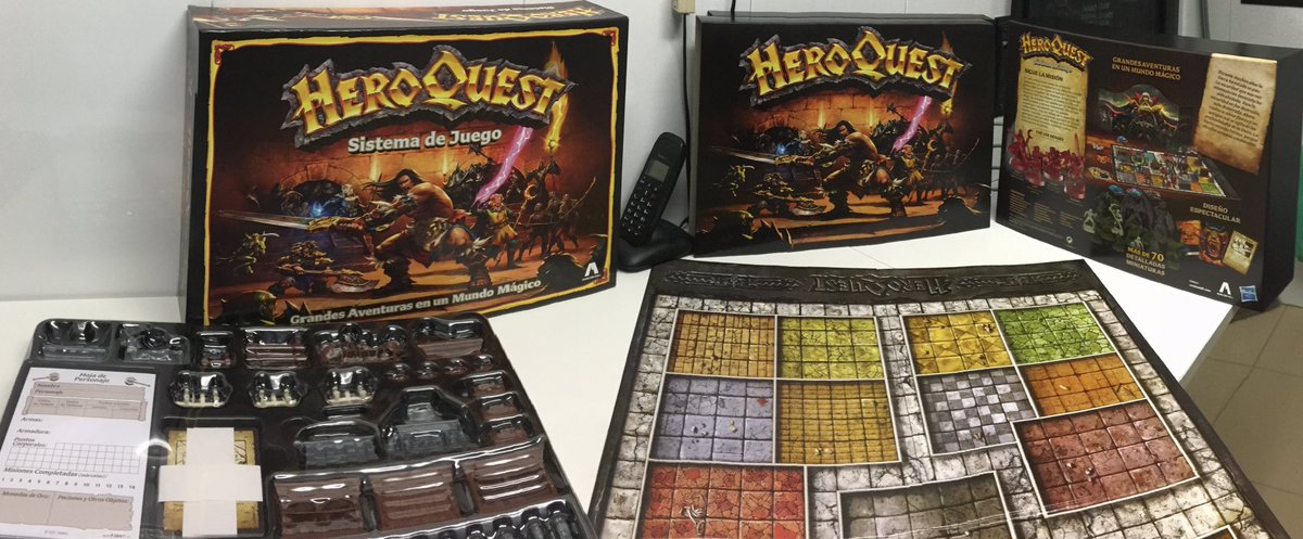 Mike38331571's tweet photo. Fenomenal regalo de Olentzero! Mucha nostalgia al abrirlo y magníficos recuerdos al jugarlo. Han mejorado cosas de la versión original y la calidad de los materiales. #rol #Heroquest #dungeon #DnD https://t.co/rnDdb9tQ2r