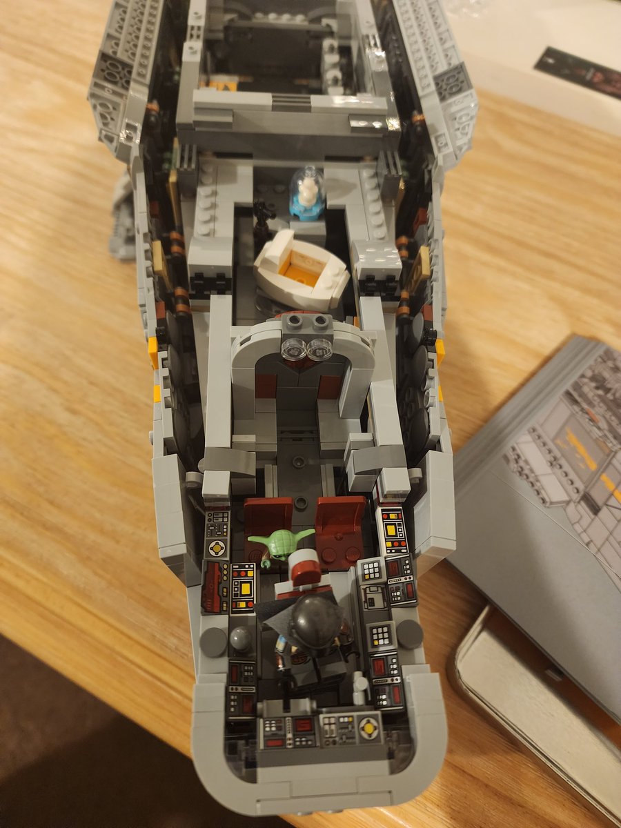 ComicsNerd2's tweet photo. Bag 16 done..
#StarWars #Lego #TheMandalorian #TheRazorCrest #Grogu #DinDjarin https://t.co/ZIw4PWr7eW