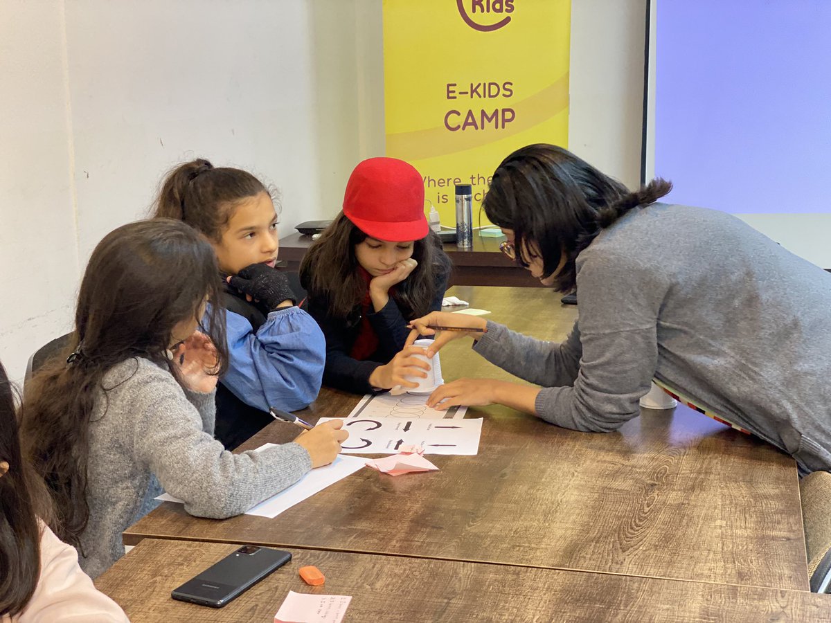 Najla_Missalati's tweet image. Amazing session by @badiZaha teaching kids #Loops . They really enjoyed it and we loved her way of targeting different learners types #OperationCode @Shecodes2018 @CanEmbLibya