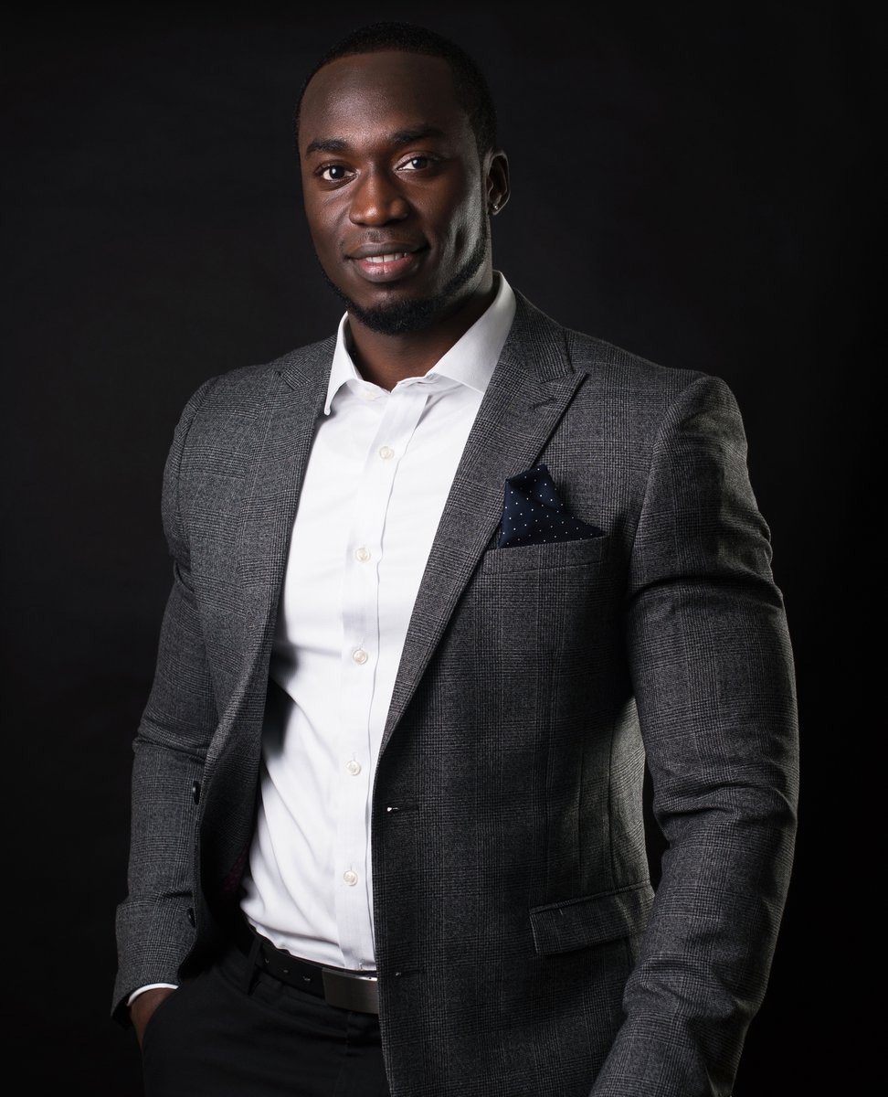 vragency's tweet photo. Headshot &amp; Portrait Photography
The photos we create are perfect for use on casting websites and for use on websites and marketing materials.⁠
⁠
https://t.co/hMPmVfhk1y⁠
⁠
Dm or Email info@vragency.co.uk for bookings!⁠
#vragency #studiophotography #headshotphotography https://t.co/1rBmEQyDR0