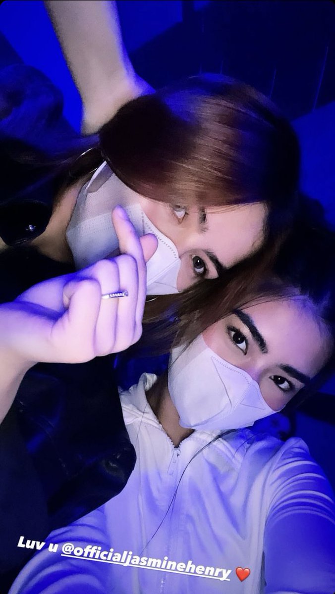 biniqueenjanna's tweet photo. Before the year ends! quote your fave 2022 BINI photos with other GG members!
#BINI @BINI_ph https://t.co/qlinmopQQU