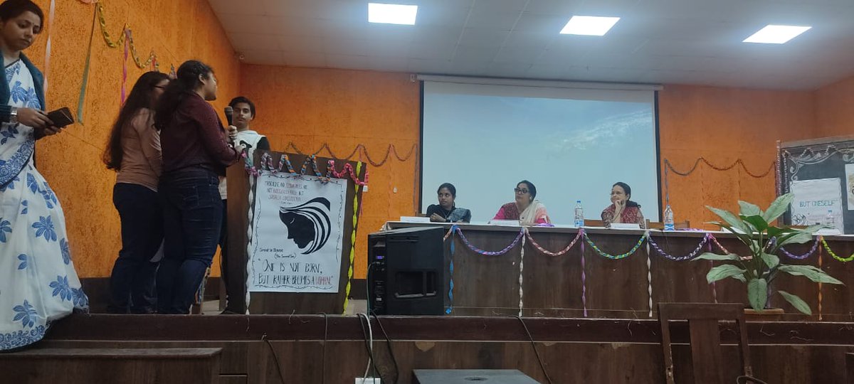 cini_india's tweet photo. Ms Tutul Roy from CINI-TEENLINE talked on 'Mental Health related stigmas' in a discussion organised by Heramba Chandra College and their Internal Complaint Committee, Women's Development Cell  in collaboration with IQAC of the college #mentalhealthstigma #mentalhealth  #teenline https://t.co/9mftqJAkqC