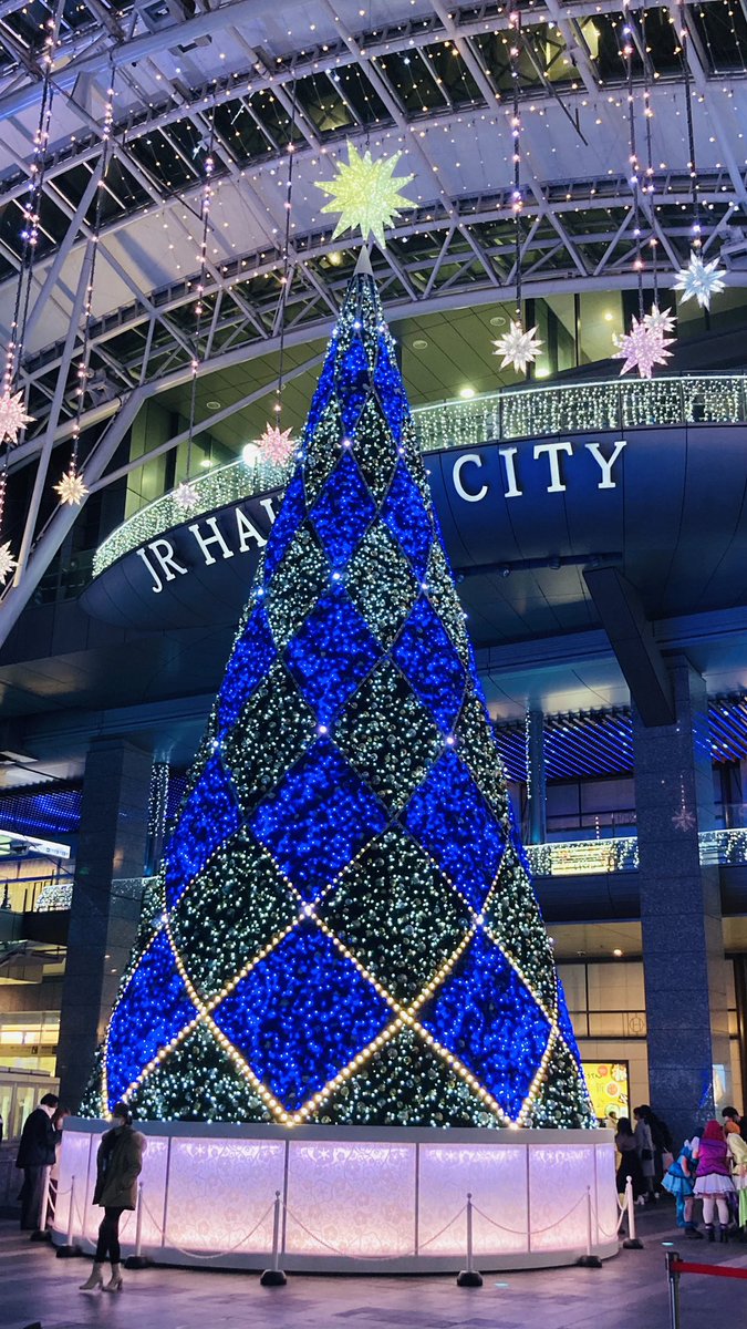 umexchan's tweet photo. There’s a cosplay event at Hakata Station now. I hear no idea! How do I know when cosplay events happen? https://t.co/grFKTQM03H