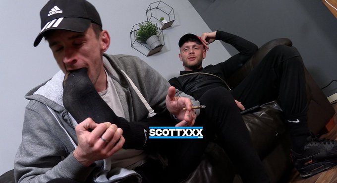 2 pic. WORSHIP THE SCALLYKINGS FEET ? @realScottXXX ? #feet #socks #sneakers #scally #kiff #proll https://t