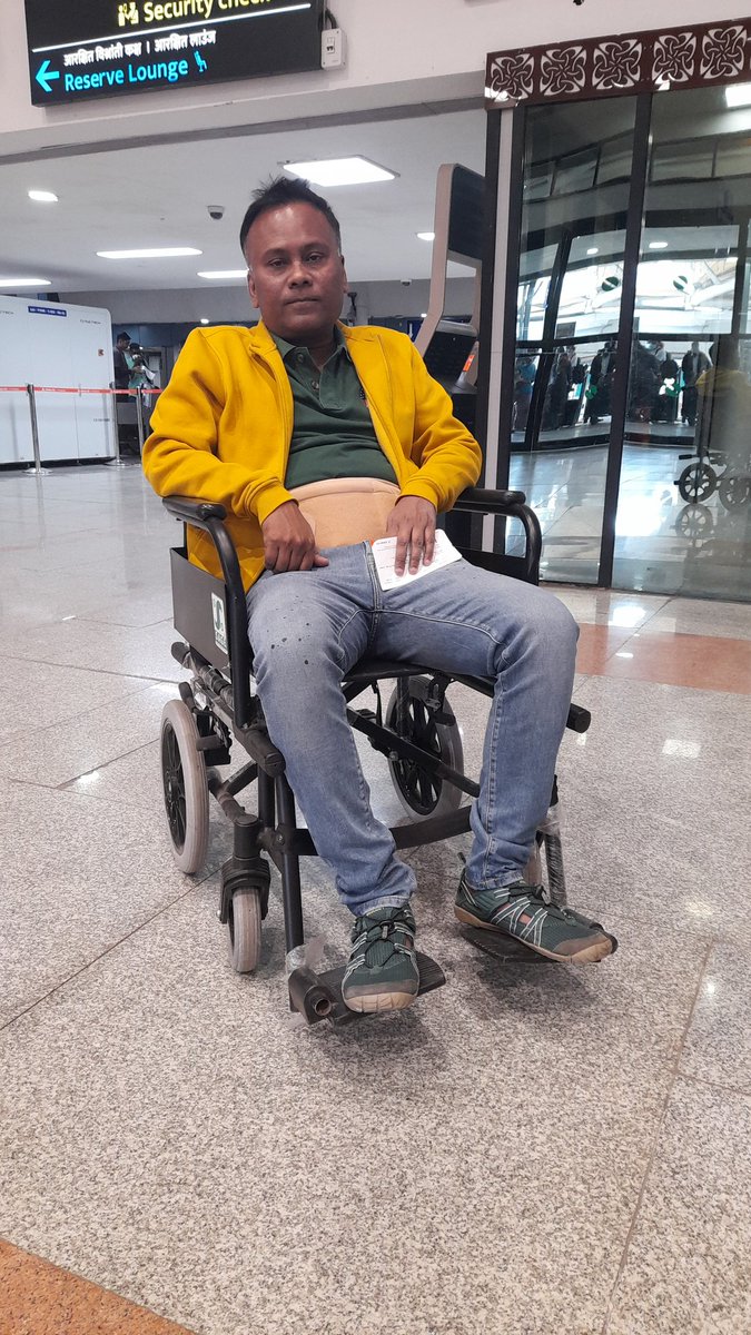 jayceep1's tweet photo. @AkasaAir fantastic price and service _ experienced on my way from Pune to Bangalore. Had back problem but entire team took great care. #Amazing #Akasaair https://t.co/OLDhBVu2bn