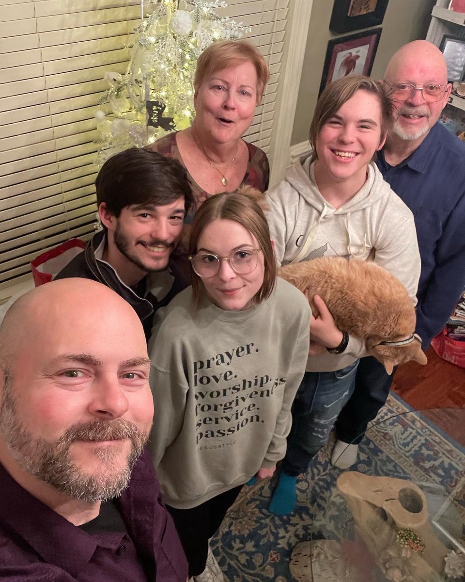 JasonSensat's tweet photo. Enjoyed celebrating my birthday with most of the family.

Thank you all for the birthday wishes! 48 was full of all kinds of great memories. And 49 is going to be a fantastic year as well.

Be blessed and know that I am so thankful for every single one of you.  #birthday https://t.co/mMlqa0b0Ye