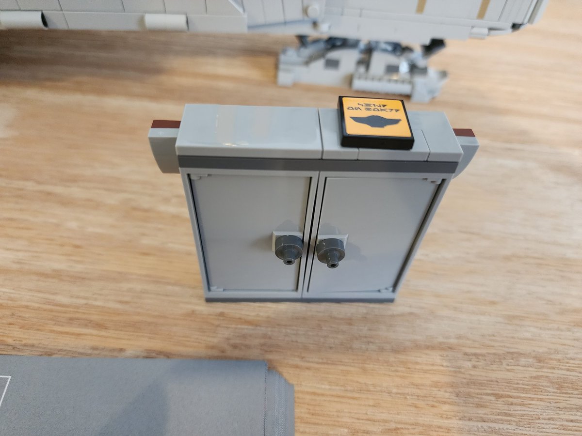 ComicsNerd2's tweet photo. Weapons cabinet.
#StarWars #Lego #TheMandalorian #TheRazorCrest #Grogu #DinDjarin #LEGOBuildDay https://t.co/ybPG5qi3Of