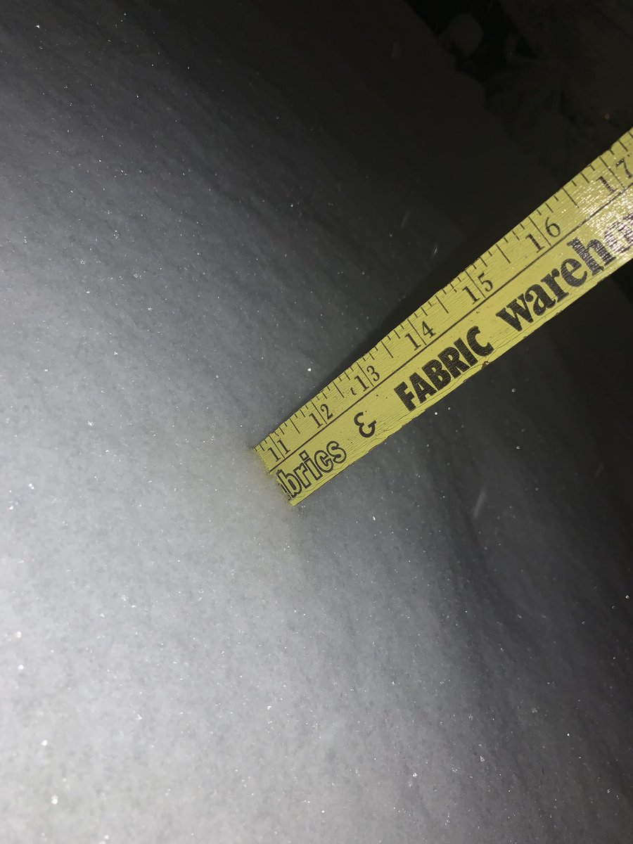 PresteezyWX's tweet photo. 10.5 at 11:50pm https://t.co/VWGLH4n5O8
