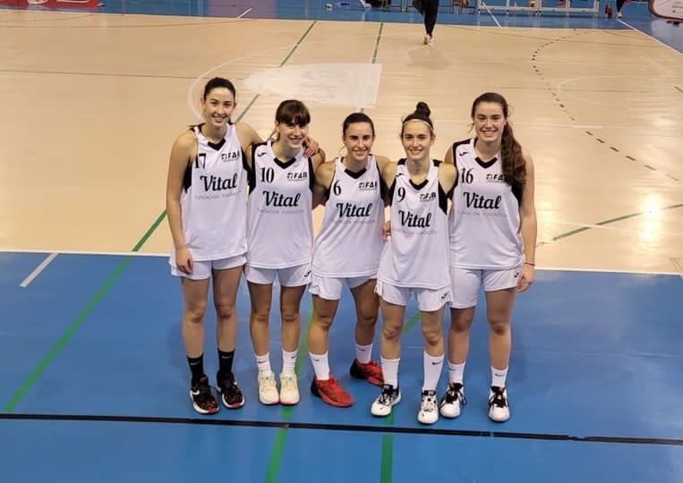 CB_ARABA's tweet photo. Ayer nuestras chicas del #FSGroupe consiguieron la victoria ante Bizkaia y se proclamaron las ganadoras junto con la selección alavesa junior del Campeonato de Euskadi🏀 Esperamos que hayáis disfrutado mucho de esta experiencia eta zorionak neskak🥰 https://t.co/LjChY7ftQr