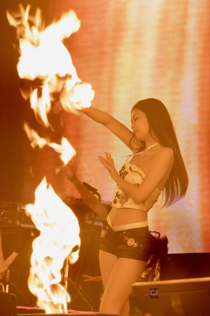 jenniexpics's tweet photo. THIS PHOTO https://t.co/LxJjhlvoi2