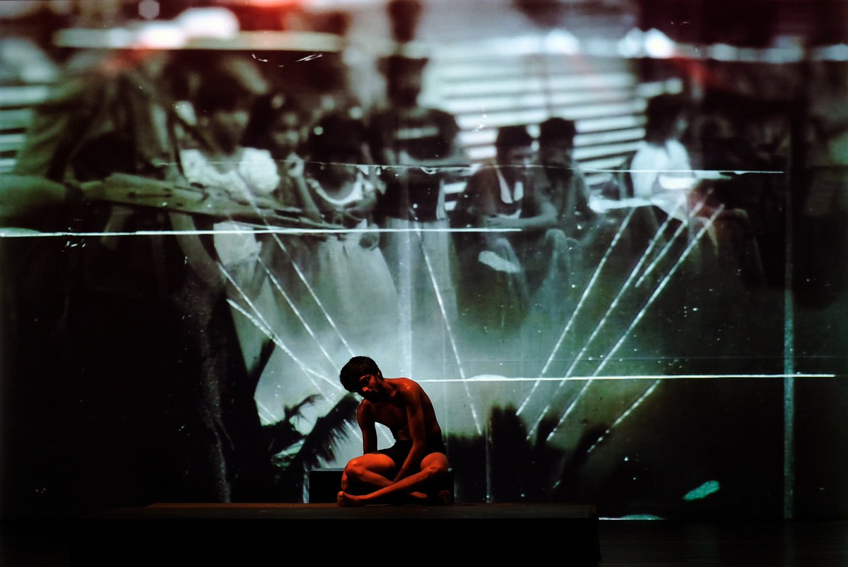 Stages_TG's tweet photo. Moments from "ආවා I කෑවා I ගියා: An Anthology on Migration", a play that explored the many aspects of migration through a collection of short, devised, original theatre pieces. 

Thank you to everyone who made this possible! 

Check out the full album: https://t.co/FfAkL2POdf https://t.co/SFgrM63uI3