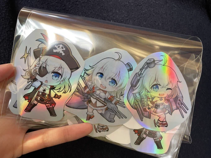 オーロラつやつやステッカーを作ったよコミケに持って行くよ 