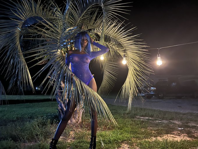 Cover me https://t.co/5qQ7qRCj0f<a href="/tag/mytwitteranniversary"class="tags"><span>#mytwitteranniversary</span></a>