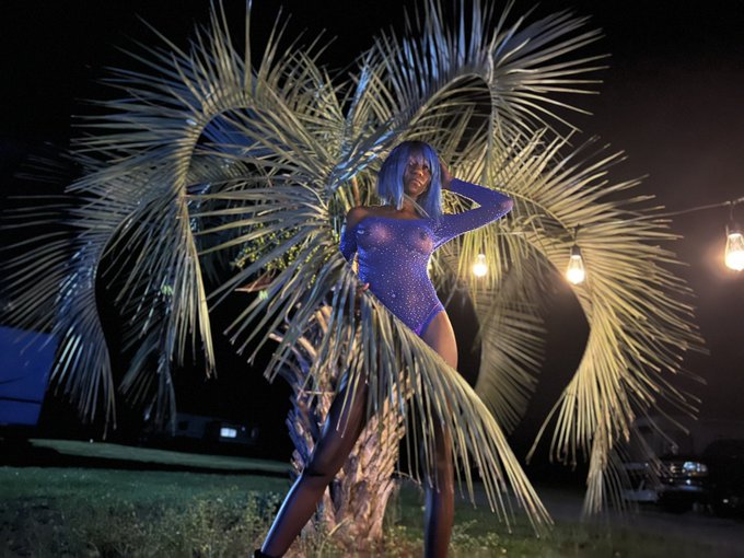 Cover me https://t.co/5qQ7qRCj0f<a href="/tag/mytwitteranniversary"class="tags"><span>#mytwitteranniversary</span></a>