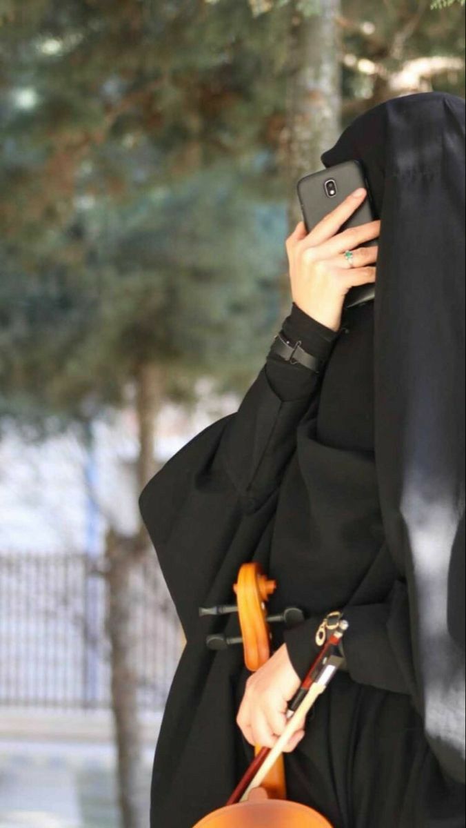 BoyeGoleYass's tweet photo. صبا ز منزلِ جانان گذر دریغ مدار
وز او به عاشقِ بی‌دل خبر دریغ مدار
غبارِ غم بِرَوَد حال خوش شود حافظ
تو آبِ دیده از این رهگذر دریغ مدار ... #زن_زندگی_آزادی https://t.co/bC6met3N1V