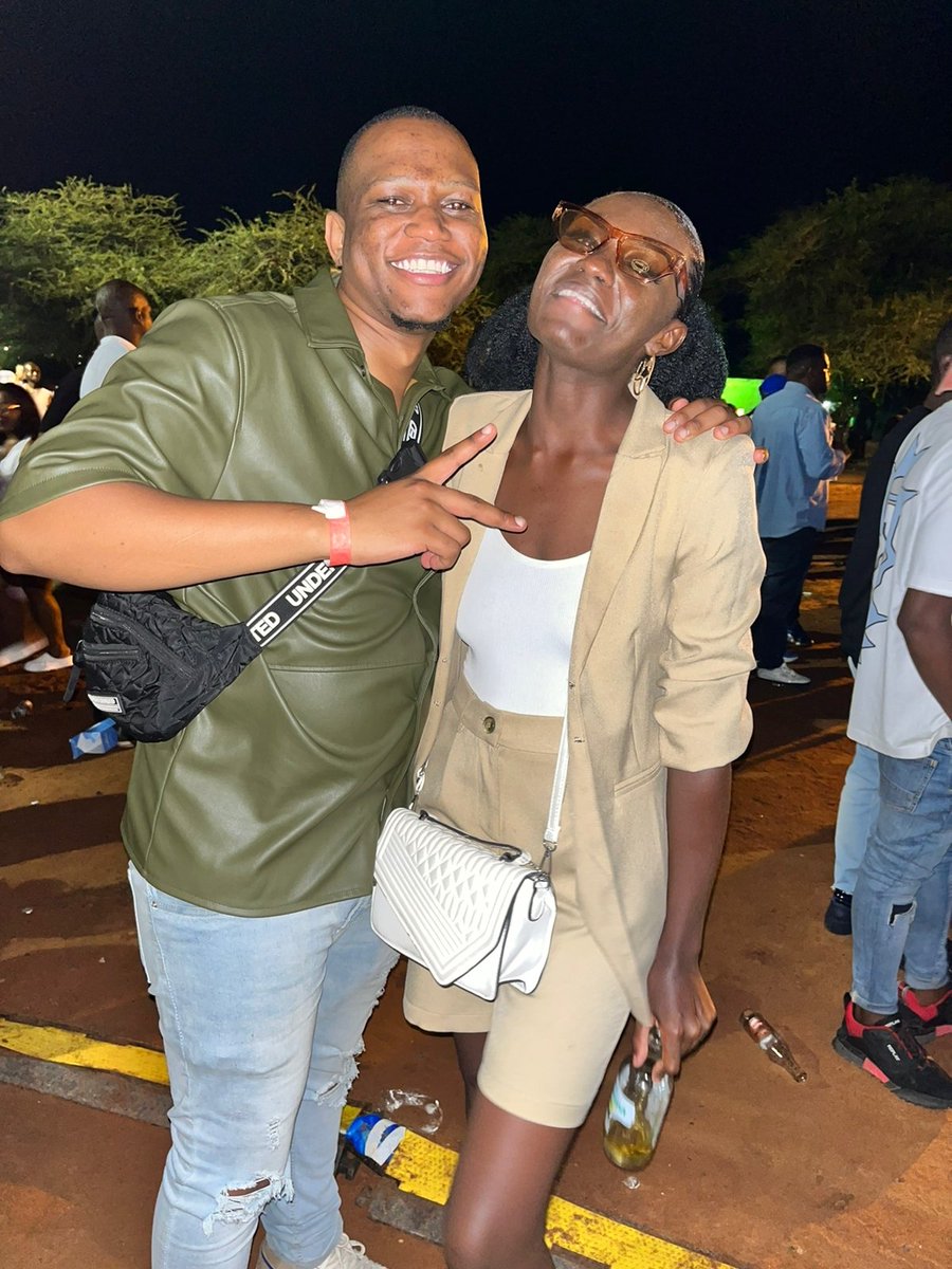 mosoma_masesi's tweet photo. #FOCC22 I was really happy to see my favorites in person..๐๐๐๐
@Fatso_Mpyatona nd guess what he dropped a fire set ๐๐
@Real_Ceet Special thanks to you ๐๐ https://t.co/i6ZKy3Rcf7