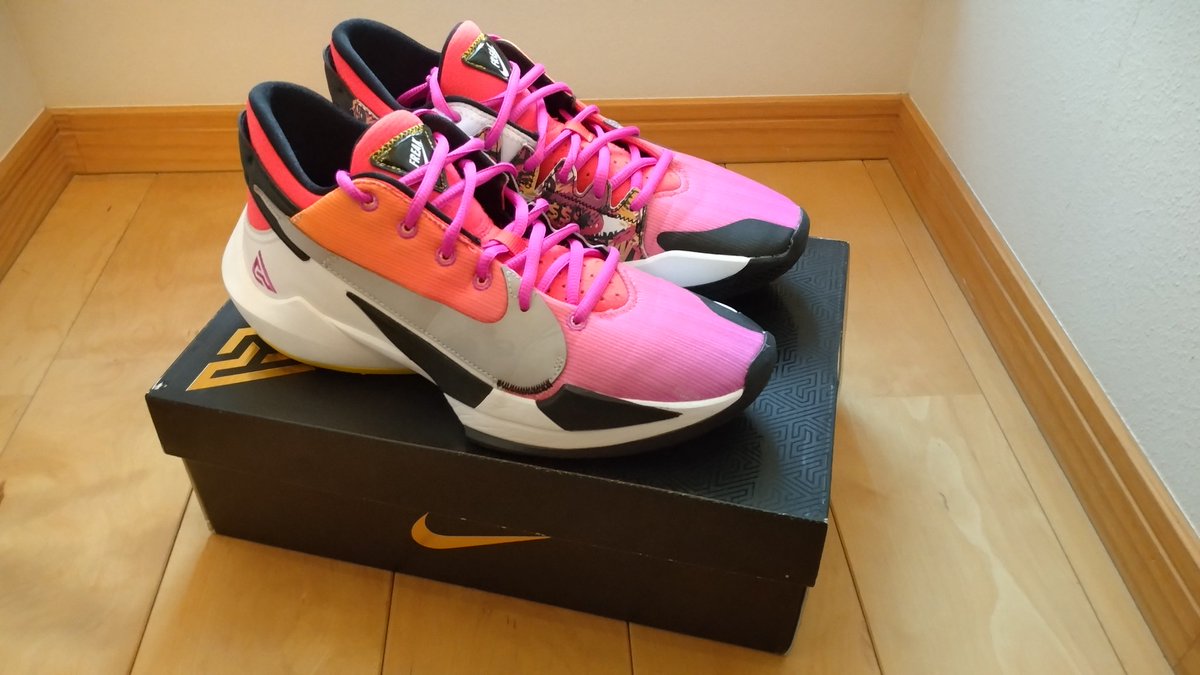 basketshoeturbo's tweet photo. ④NIKE FREAK 2 27.0cm
昨年5月に購入
1〜2時間のバスケで3回程度使用
インソールは交換していたので未使用
送料込4000円
#NIKE
#FREAK2
#バスケ
#バッシュ
#売ります https://t.co/1slf6UqXwY