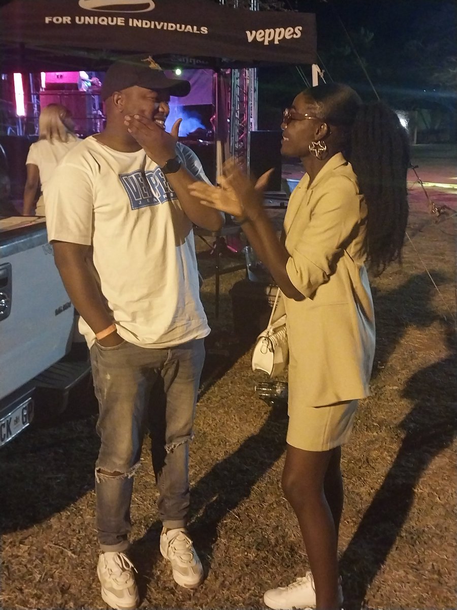 mosoma_masesi's tweet photo. #FOCC22 met with @CharmeleonChina ๐๐๐
Ra go leboga @Real_Ceet for bringing our Favorites to our home town๐๐๐ค https://t.co/WAS9S6ApTJ