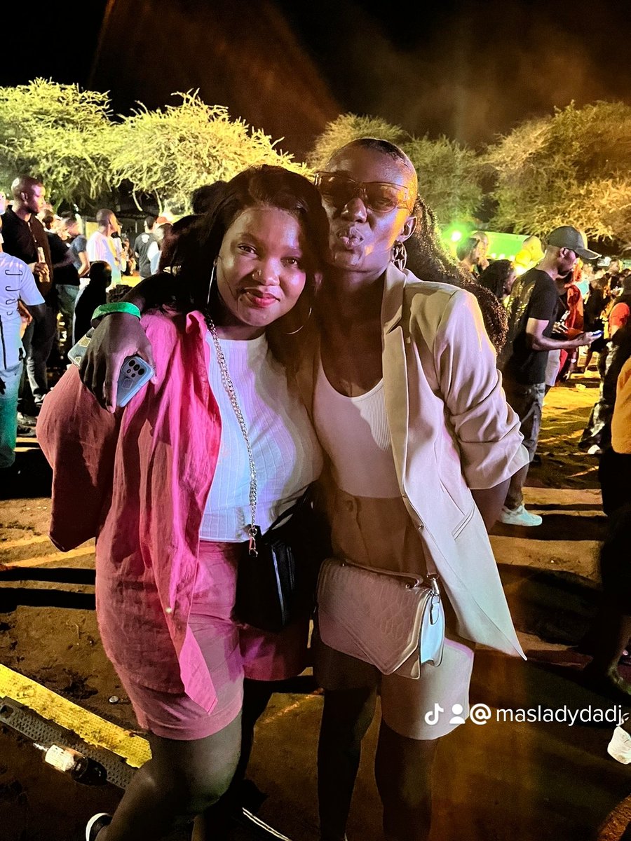 mosoma_masesi's tweet photo. #FOCC22 finally met the lady that inspires me to do more nd not to give up, @Rea_Blaque ๐๐๐โค๏ธโค๏ธ https://t.co/y4ZuOs8We3