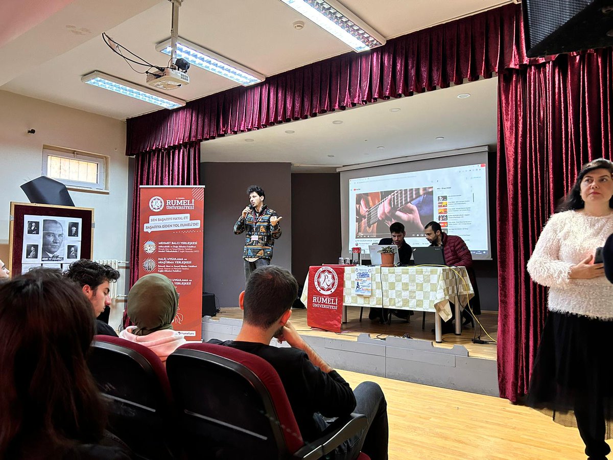 Beşir Balcıoğlu Anadolu Lisesi Kariyer günlerinin ilkini gerçekleştirdik . Tüm 12. Sınıf  öğrencilerimize mühendislik alanında kariyer planlama konusunda Rumeli üniversitesi Arş.Gor. Saim Hatipoğlu tarafından bilgilendirme yapıldı.