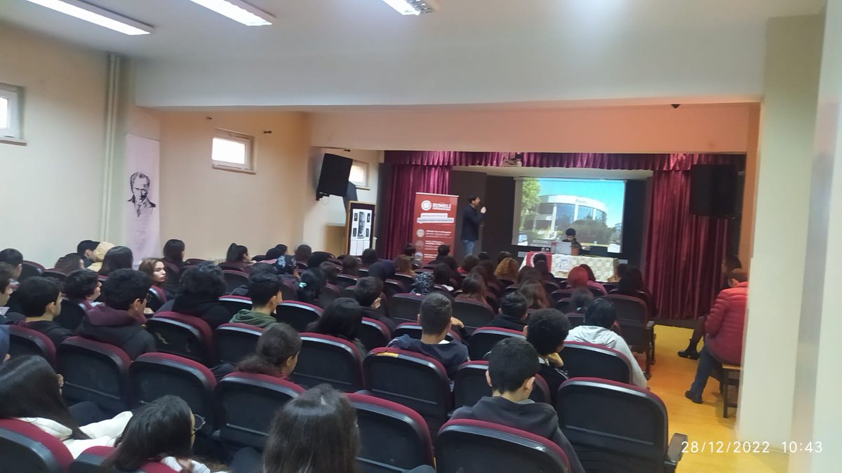 OfficialBBAL's tweet photo. Beşir Balcıoğlu Anadolu Lisesi Kariyer günlerinin ilkini gerçekleştirdik . Tüm 12. Sınıf  öğrencilerimize mühendislik alanında kariyer planlama konusunda Rumeli üniversitesi Arş.Gor. Saim Hatipoğlu tarafından bilgilendirme yapıldı. https://t.co/Cu0VXtoq2E