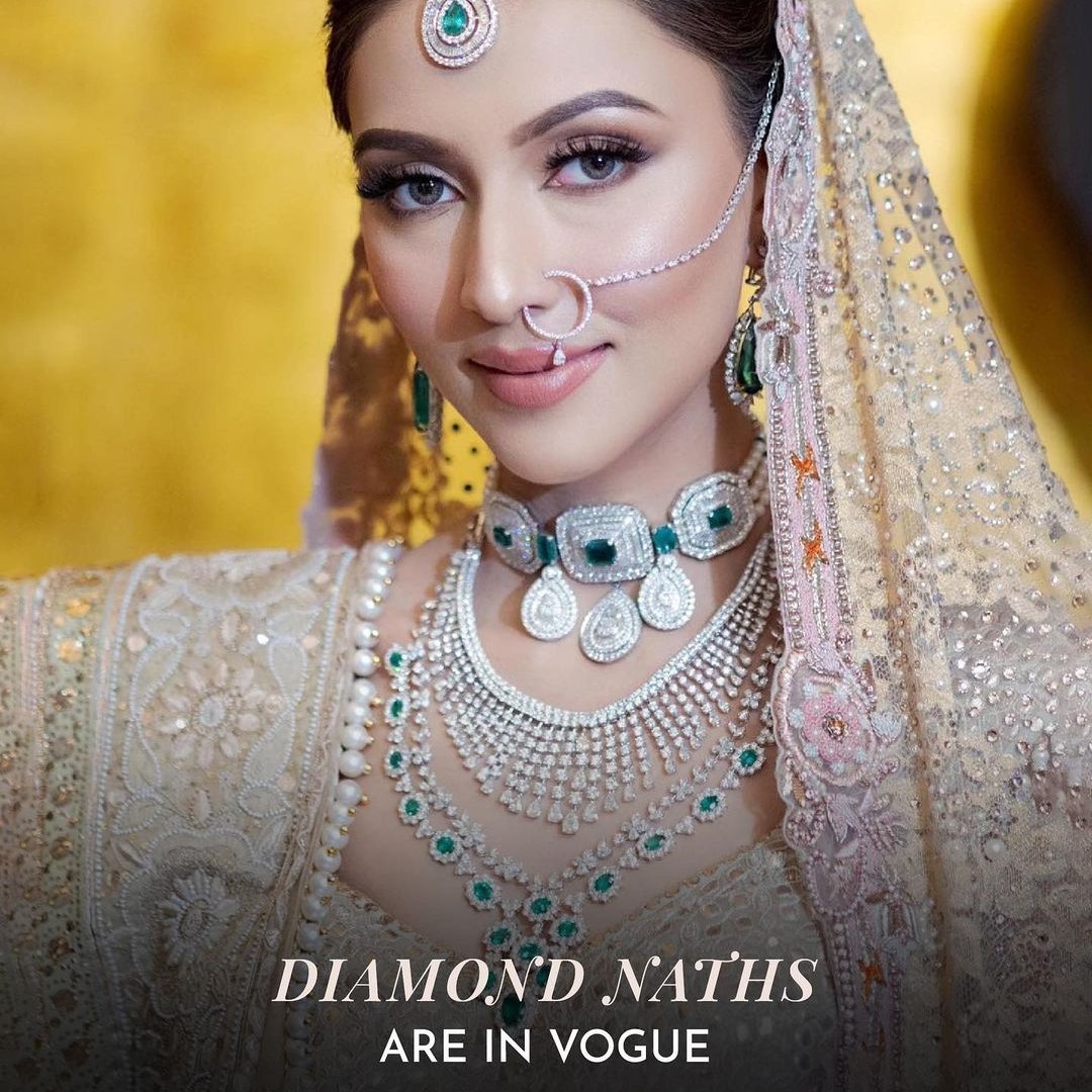 olreadydotin's tweet photo. Diamond naths that were chosen by the brides in 2022 😍❤
Credits : @samairasandhu @israniphotography  @ritikahairstylist  @meerasakhrani  @facesbychaitalisengupta  @reelsandframes  @amritkaur_artistry 

#weddings #indianweddings #weddingseason #shaadiseason #bride #indianbride https://t.co/aS3Ux6PJOi